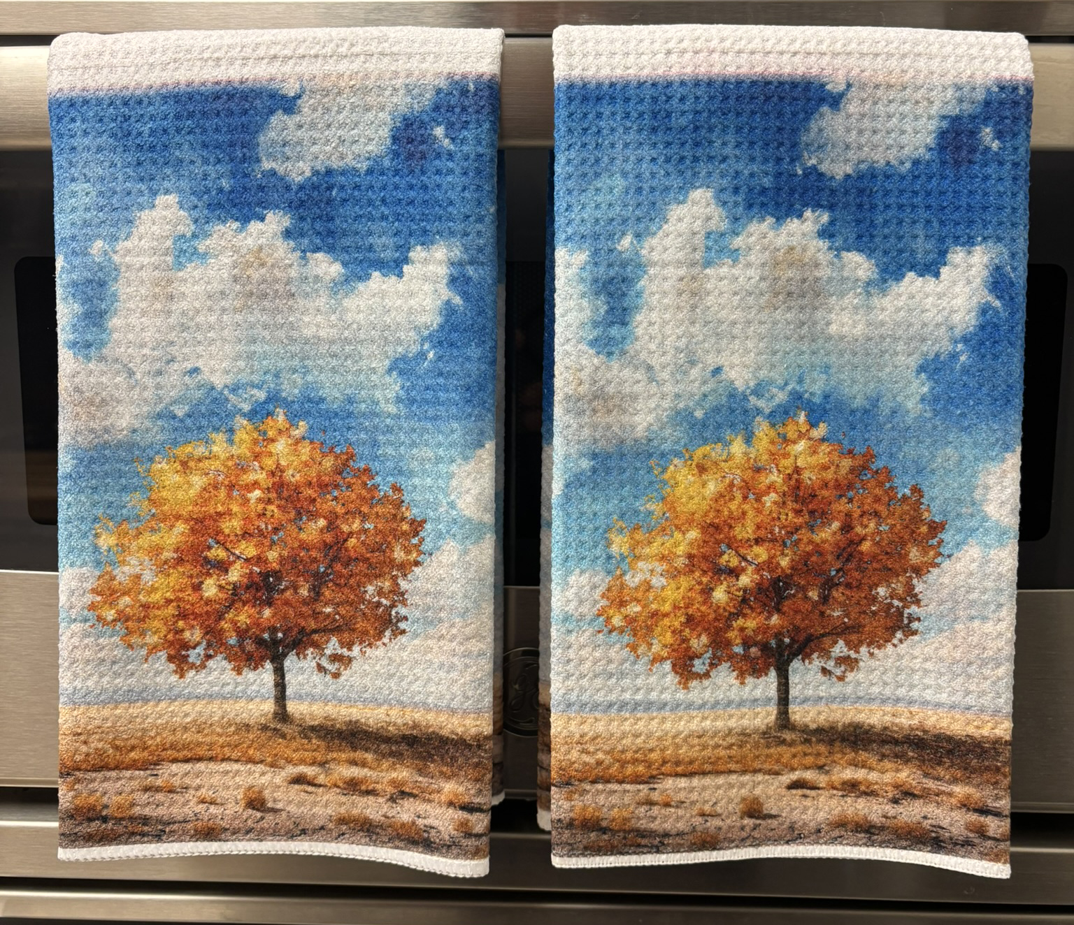 Lone Tree Autumn Leaves Decorative Kitchen Towels